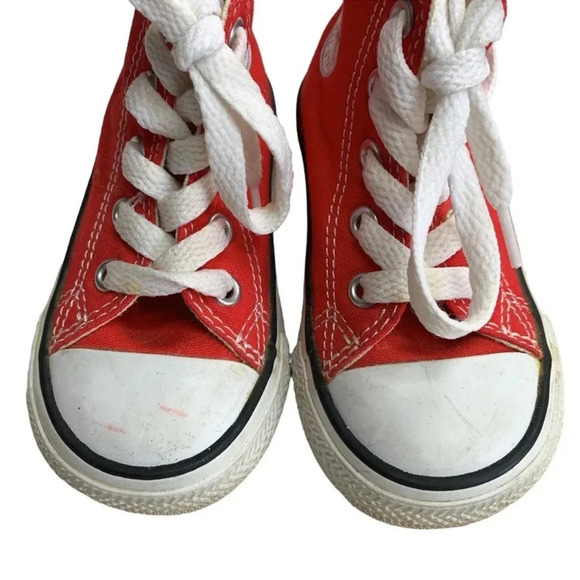 Converse Red Hi-Top Kid Sneakers Size 5 - Picture 2 of 5